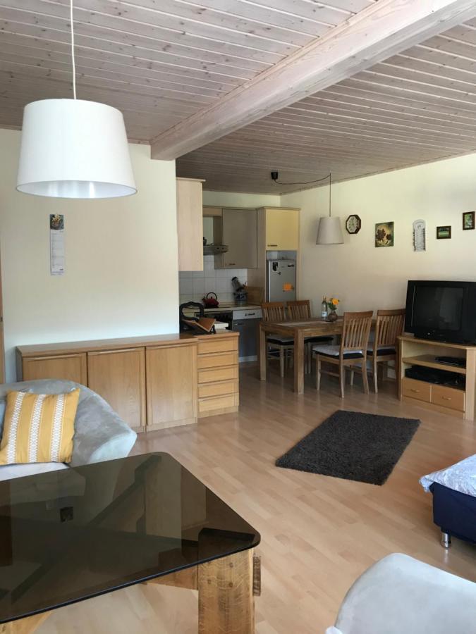 Ferienwohnung Am Gruenen Band Hellingen Екстериор снимка